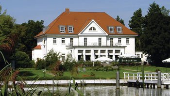 Отель Schmoeckwitz 3*